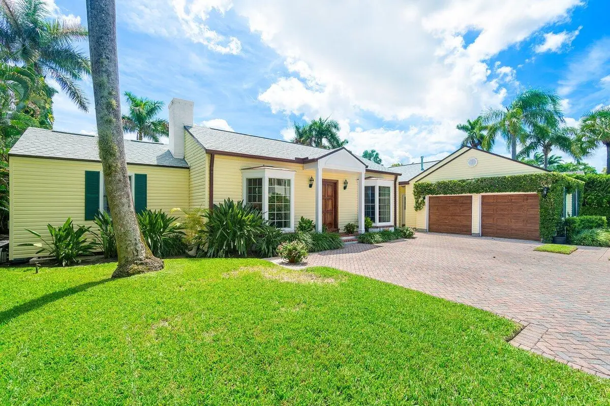 002-240MirafloresDrive-PalmBeach-FL-3348 at 240 Miraflores Drive, Palm Beach