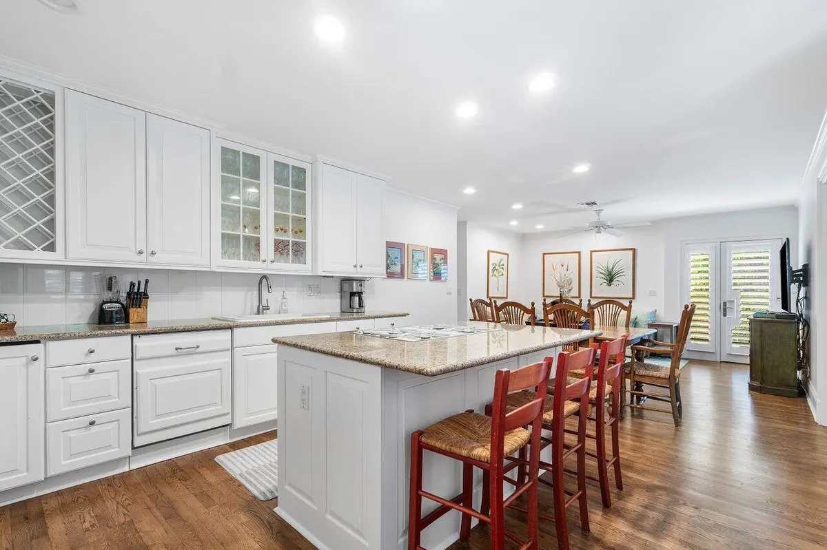 009-240MirafloresDrive-PalmBeach-FL-3348 at 240 Miraflores Drive, Palm Beach