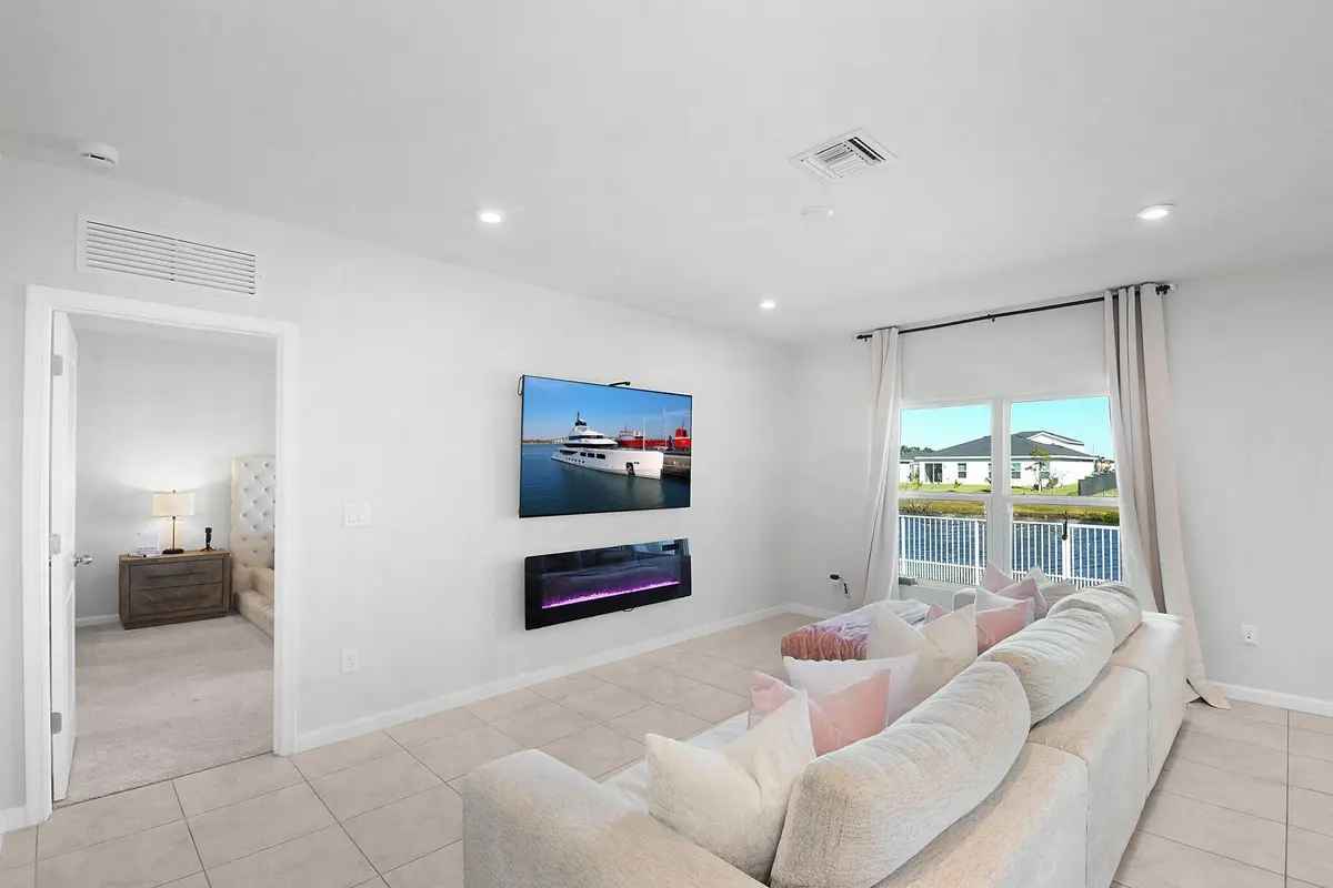 113DABOU18 at 113 Dabou Loop, Belle Glade