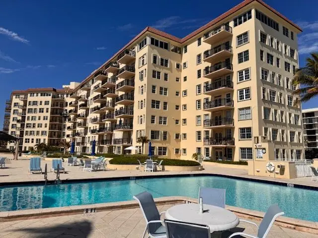 La Bonne Vie Pool at 3475 S Ocean Boulevard 6110, Palm Beach