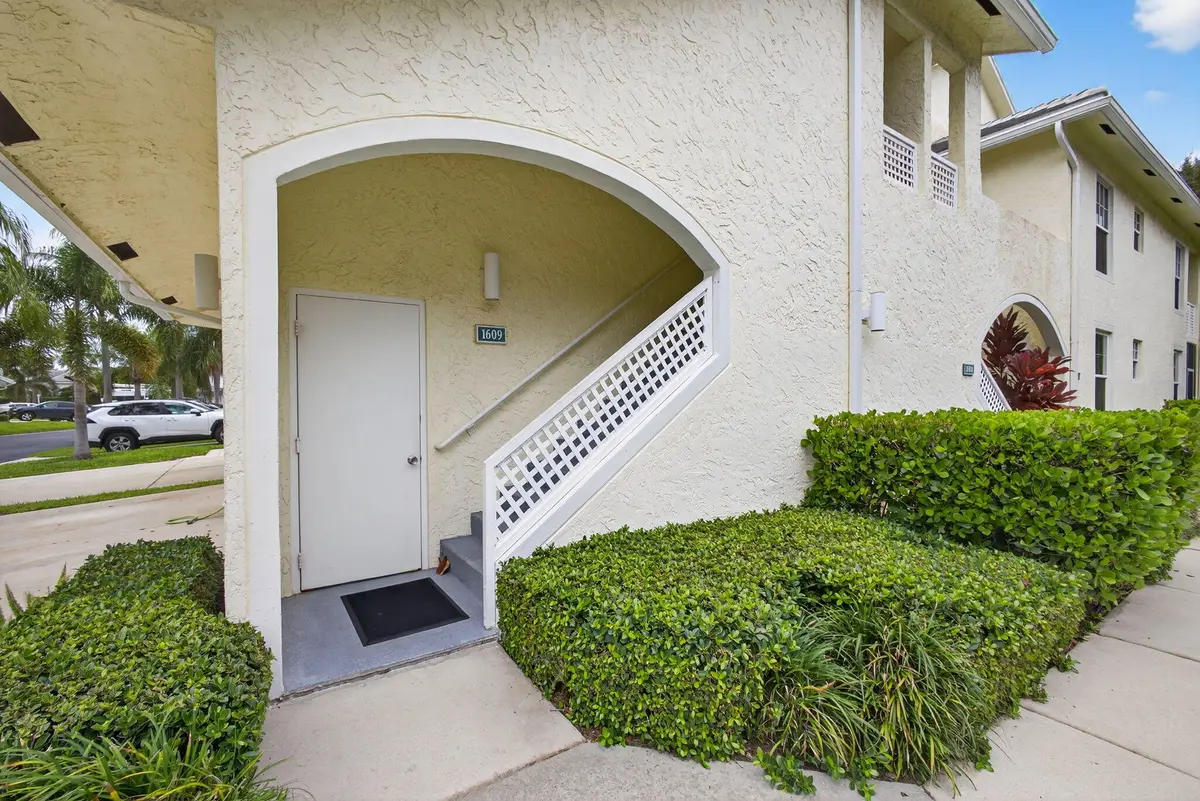 1609 Mizzenmast Way at 1609 Mizzenmast Way 1609, Jupiter