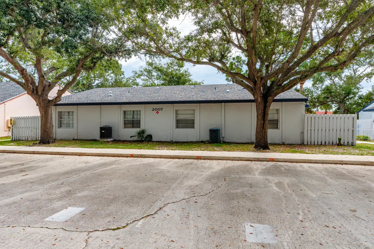 Exterior front at 2007 Oleander Boulevard Apt D, Fort Pierce