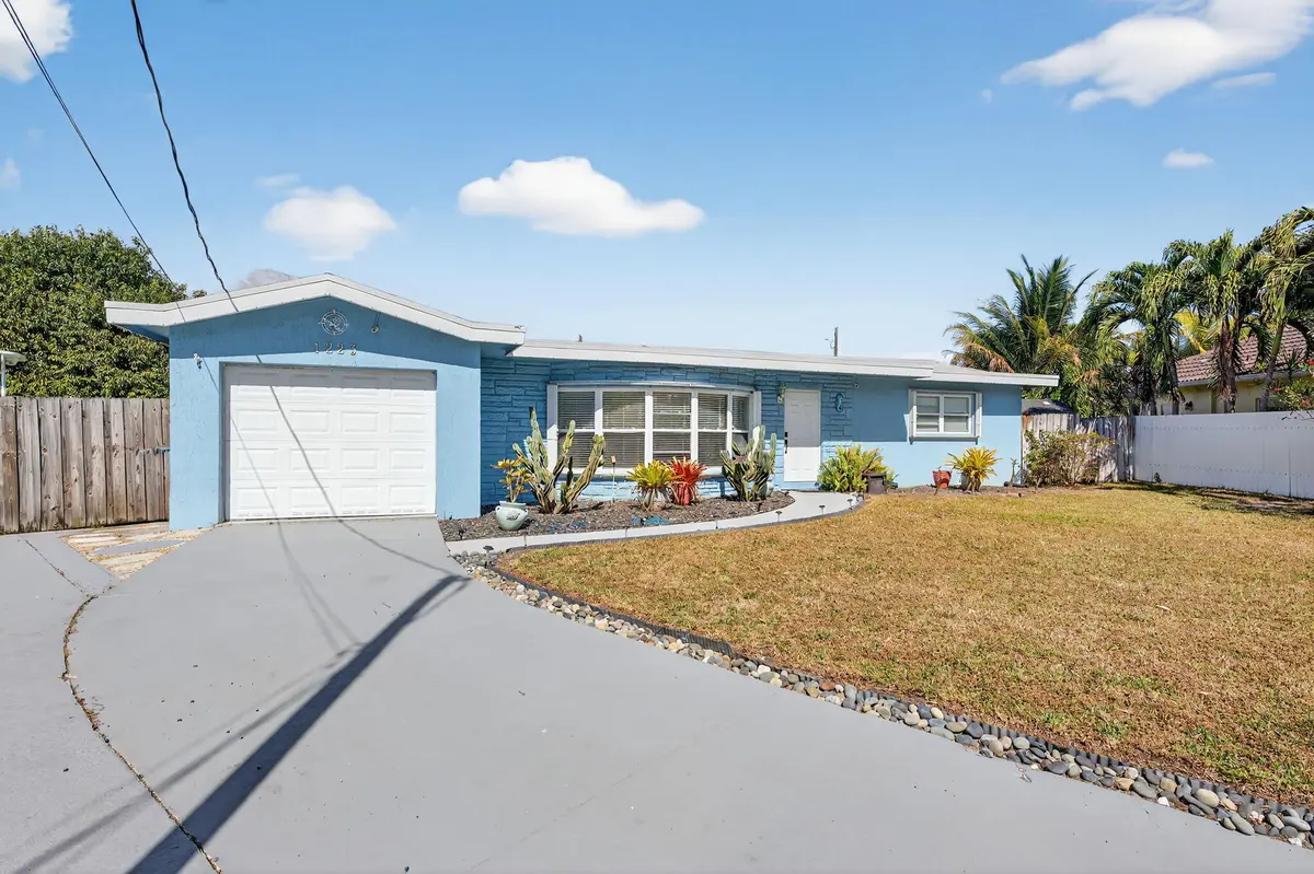Front at 1223 Isle Court, Boynton Beach