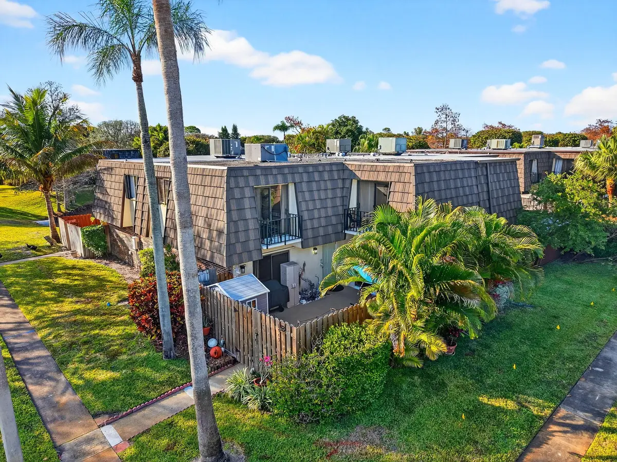 Front House at 1545 W Forest Lakes Circle B, West Palm Beach