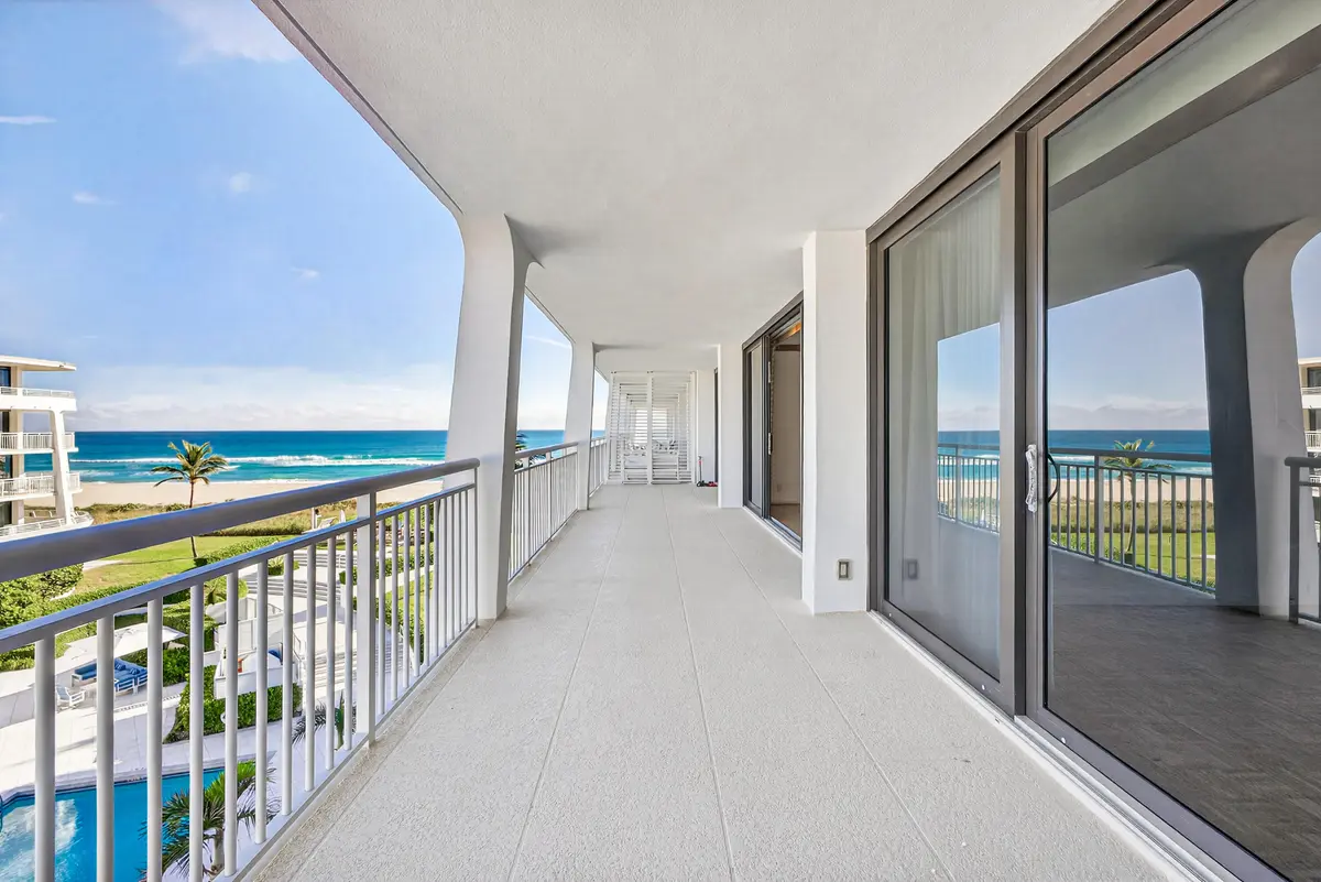 030-2600SouthOceanBoulevard-PalmBeach-FL at 2600 S Ocean Boulevard 403s, Palm Beach