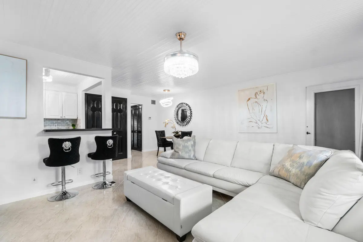Living Room at 340 Horizons 102, Boynton Beach
