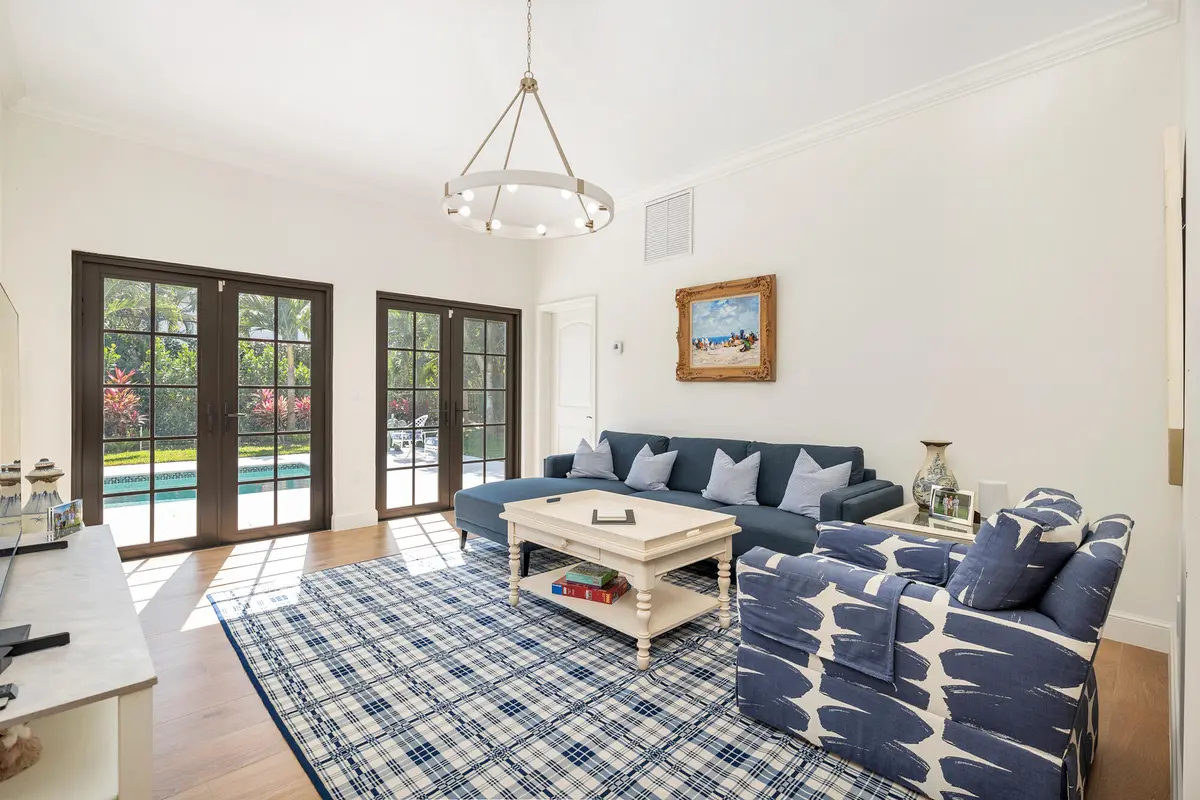 low-13 at 206 Greymon Drive, West Palm Beach