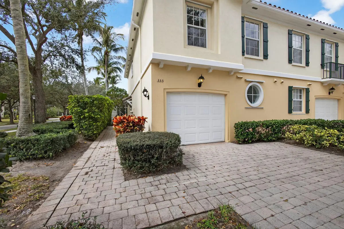 5-web-or-mls-5D1A1188 at 355 Salinas Drive, Palm Beach Gardens