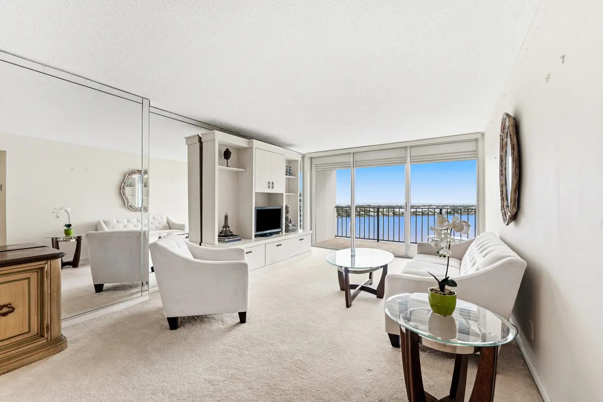 008-1701SouthFlaglerDrive-1806-WestPalmB at 1701 S Flagler Drive 1806, West Palm Beach