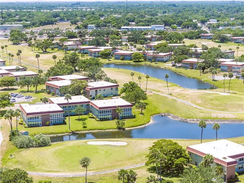 DRONE at 66 Woodland Drive 203, Vero Beach