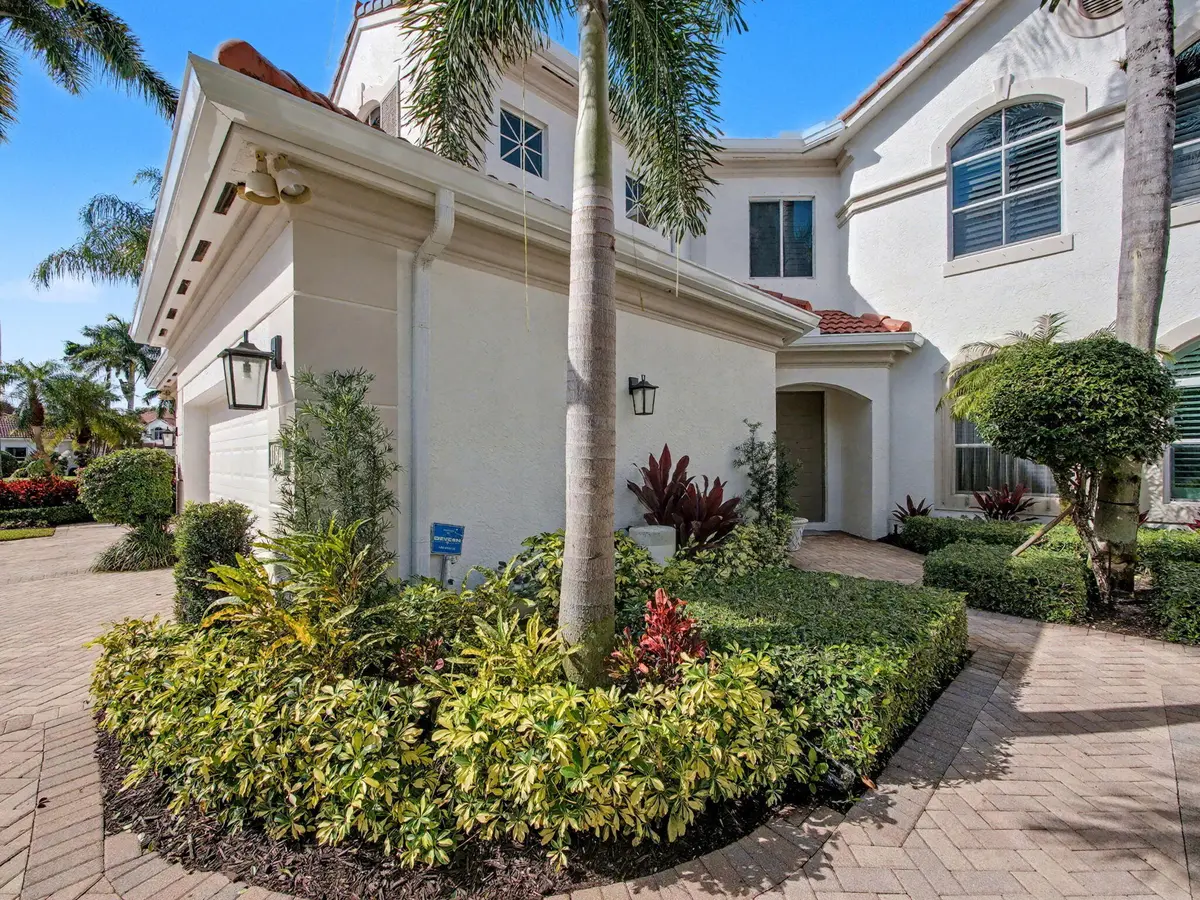 2-web-or-mls-004 at 118 Palm Bay Dr. A, Palm Beach Gardens