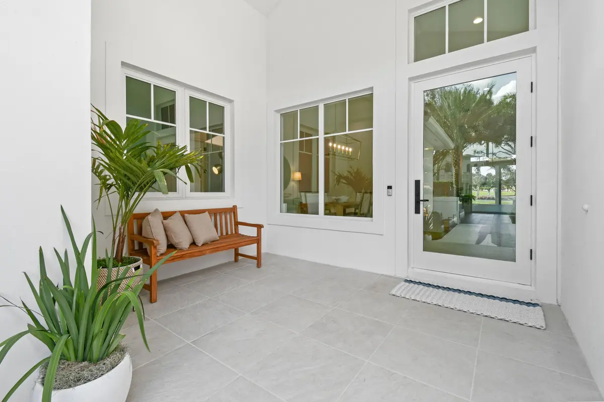 Entry path at 135 Terrapin Trail, Jupiter