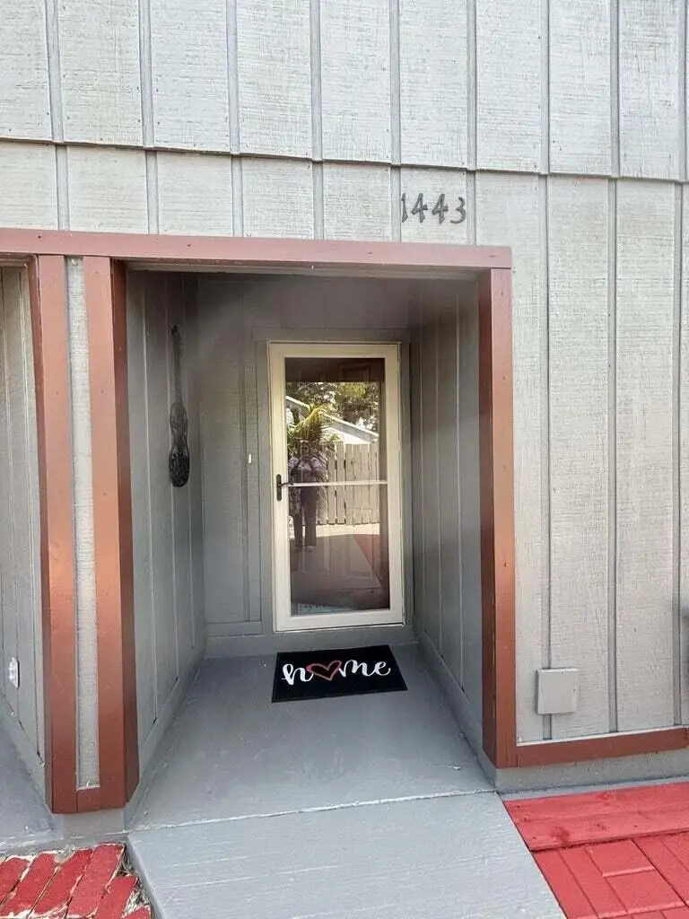 Front door at 1443 39th Avenue 2, Vero Beach