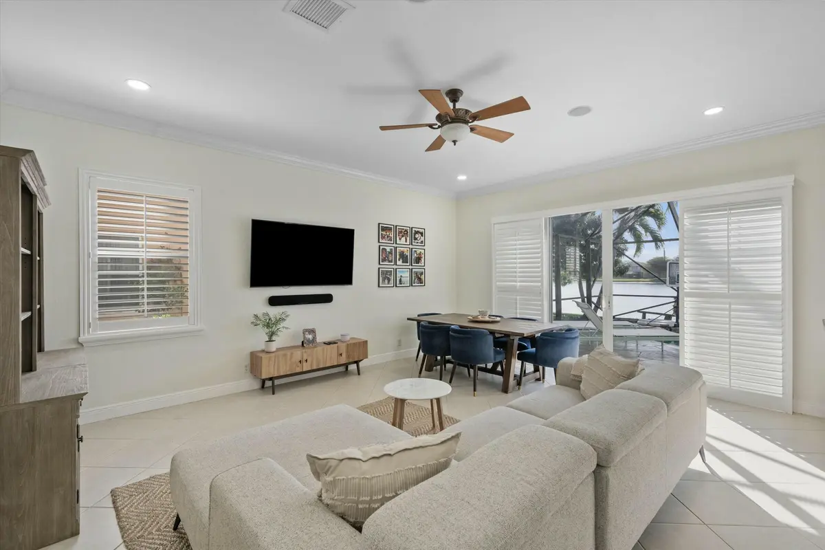 tempImageOub2LV at 1386 Beacon Circle, Wellington