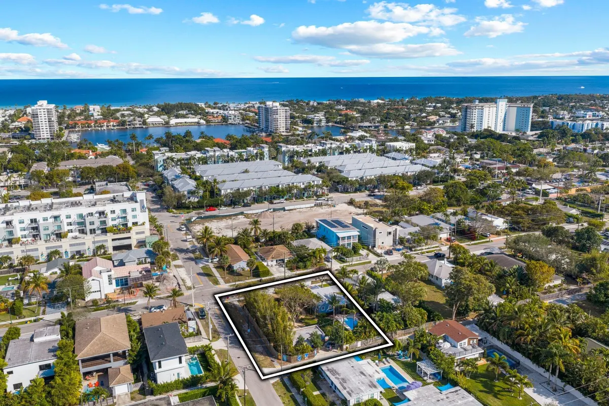 304 Southeast 4th Ave - 51.jpg-SMALL at 304 SE 4th Avenue, Delray Beach
