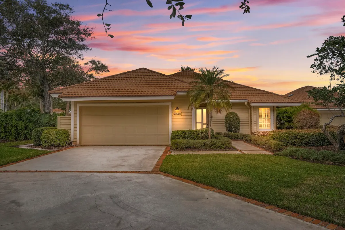 DSC00611_Twilight at 7040 SE Winged Foot Drive, Stuart