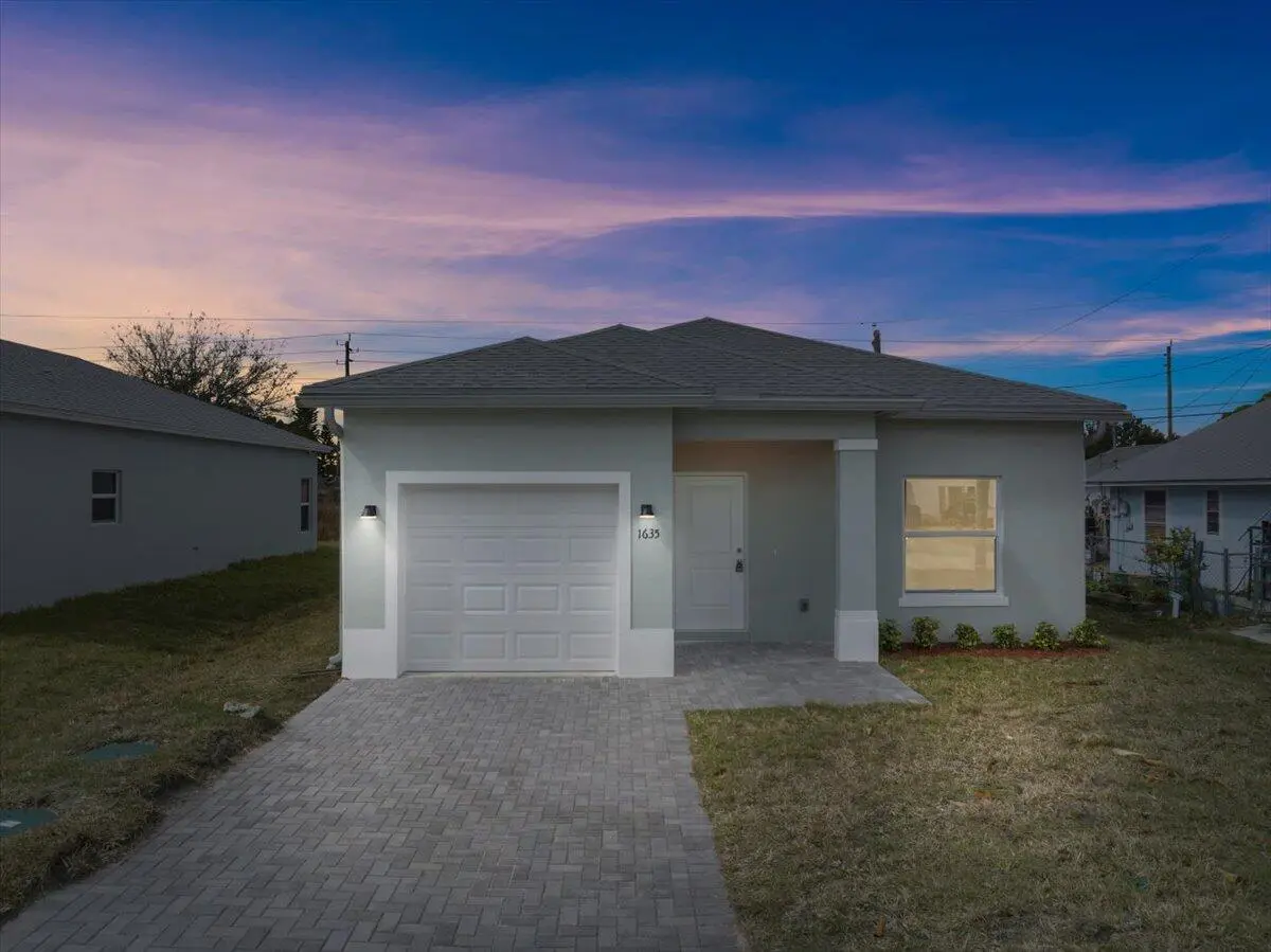 Front Exterior at 1635 19th Avenue, Vero Beach