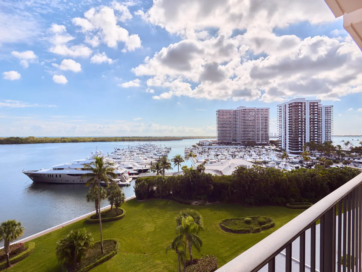 P1145196_HDR at 124 Lakeshore Drive 829, North Palm Beach