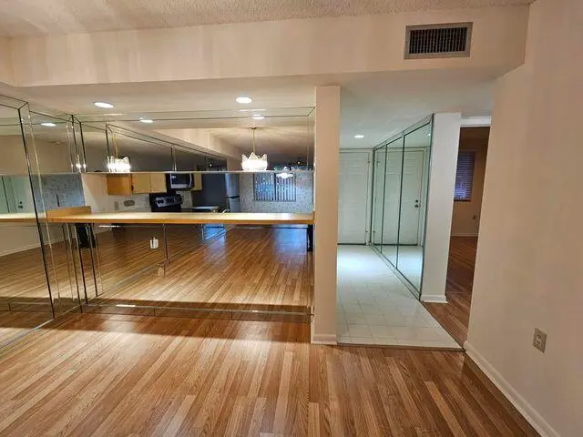 20260209050327749946000000-o at 2811 Village Boulevard 101, West Palm Beach
