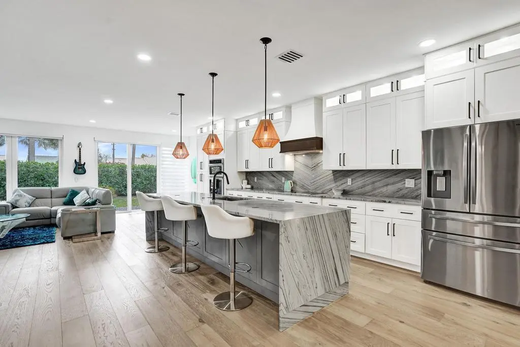 Eat-in Kitchen with Island at 6800 Via Regina, Boca Raton