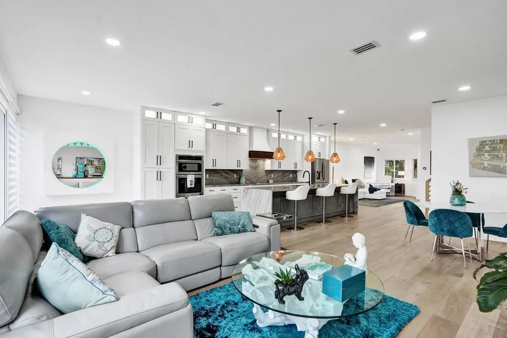 Living Room at 6800 Via Regina, Boca Raton