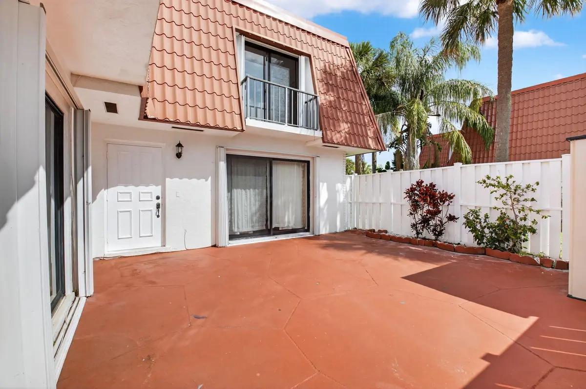 4-web-or-mls-DSC_1900 at 1423 SW 28th Avenue 11 B, Boynton Beach
