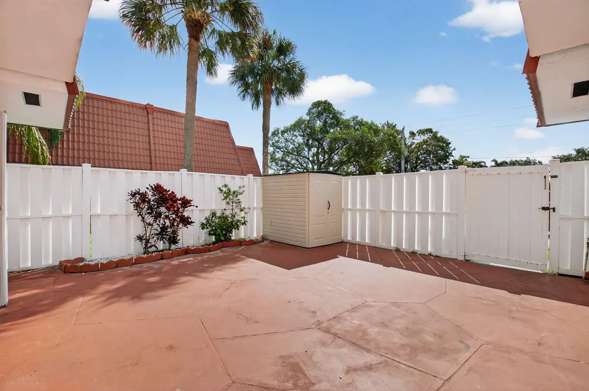 6-web-or-mls-DSC_1909 at 1423 SW 28th Avenue 11 B, Boynton Beach