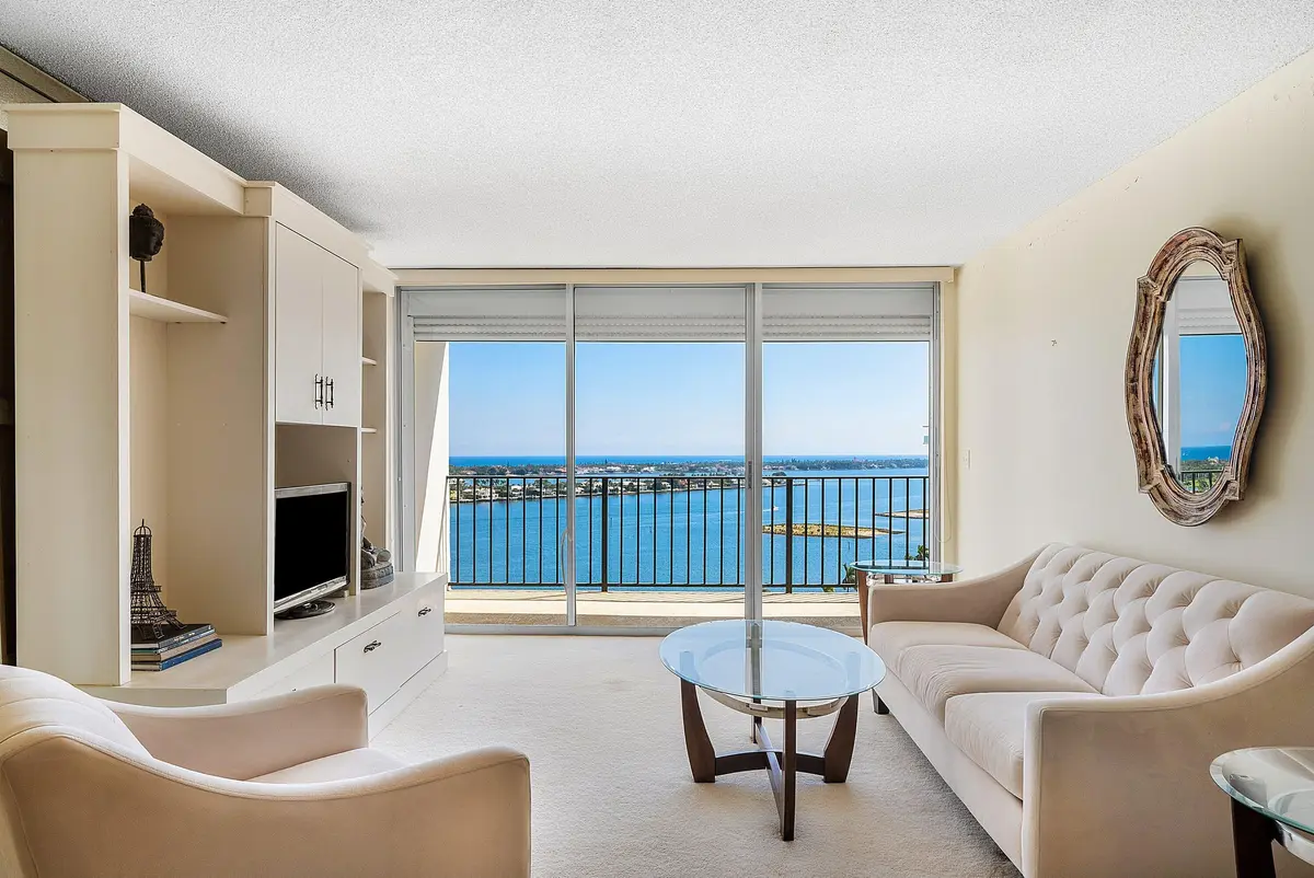 043-1701SouthFlaglerDrive-1806-WestPalmB at 1701 S Flagler Drive 1806, West Palm Beach