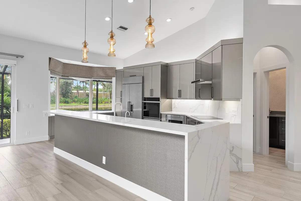 8110 Sandpiper Way-5 at 8110 Sandpiper Way, West Palm Beach