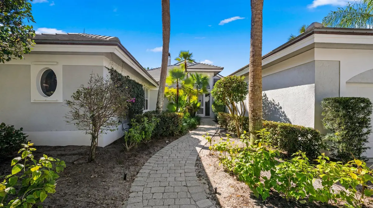 03-127 Echo Dr at 127 Echo Drive, Jupiter