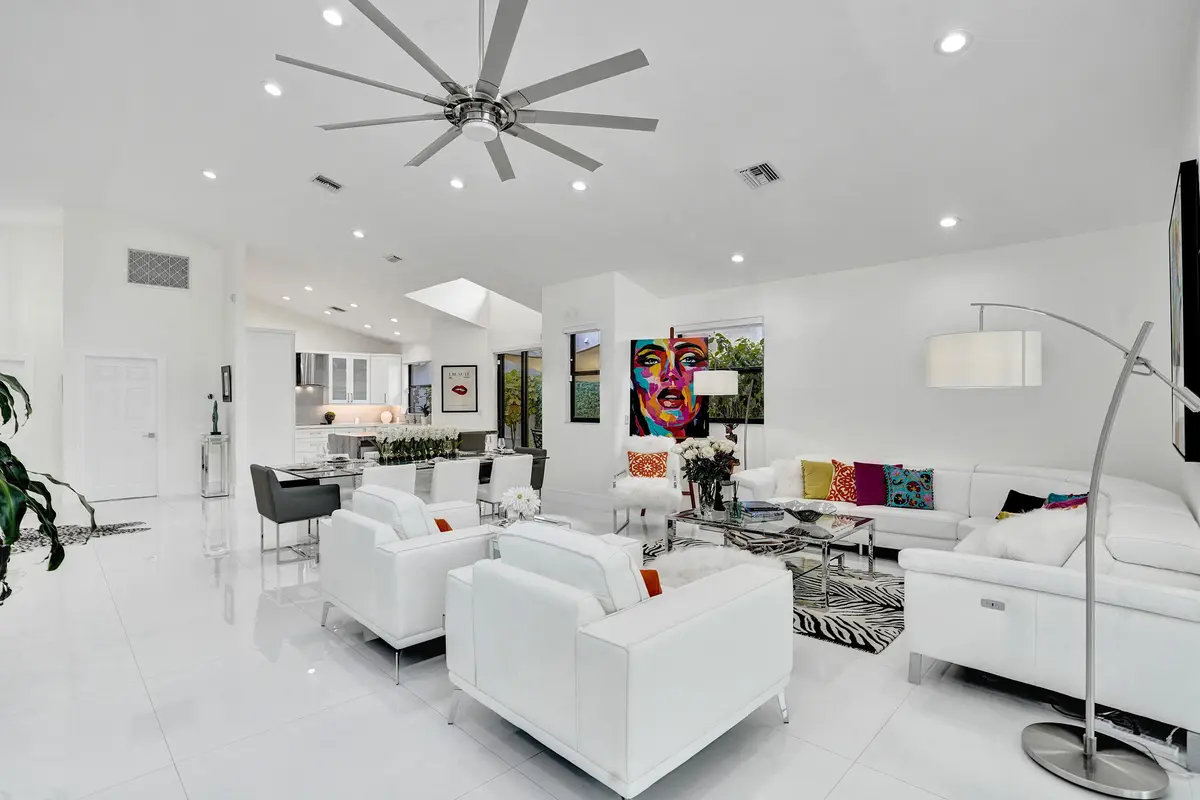 Living at 5851 NW 21st Avenue, Boca Raton