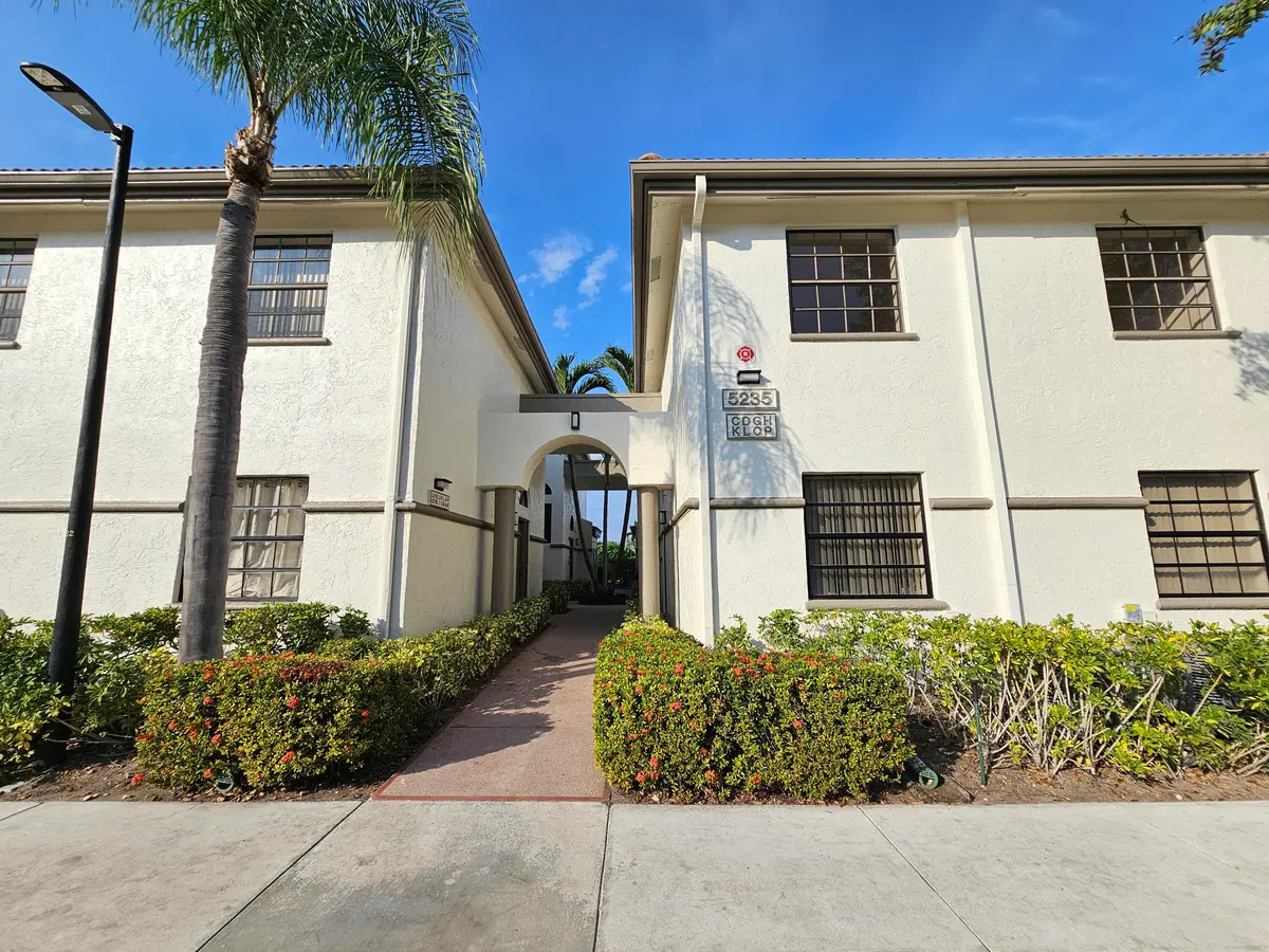 Front at 5235 Europa Drive O, Boynton Beach