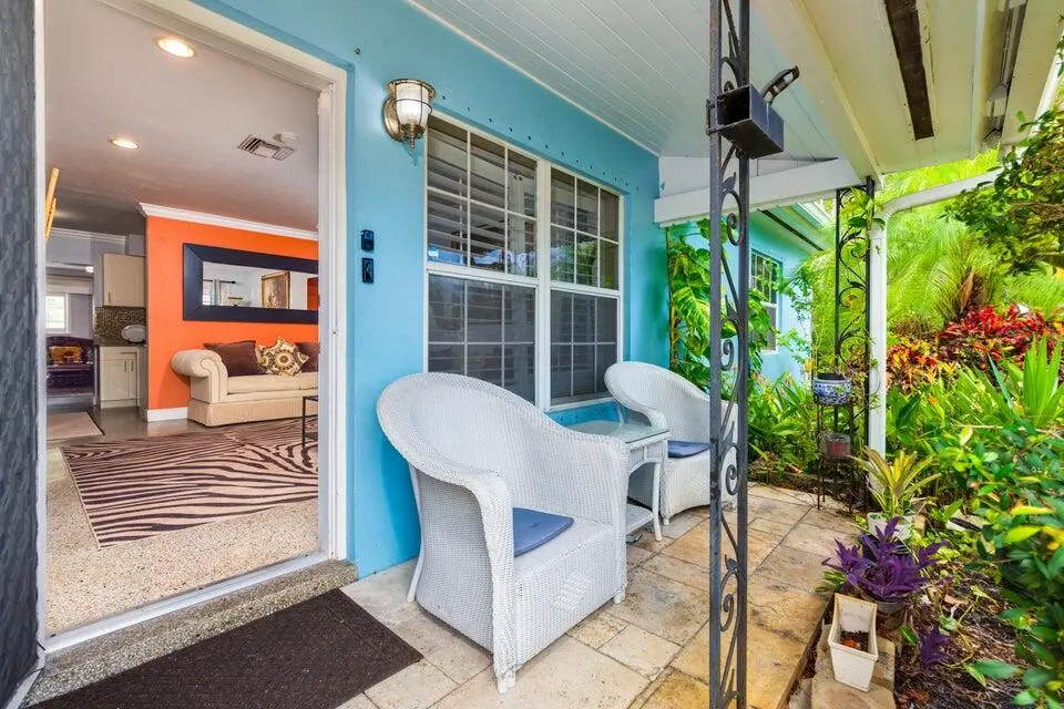 b2 at 145 SE 3rd Avenue, Boynton Beach