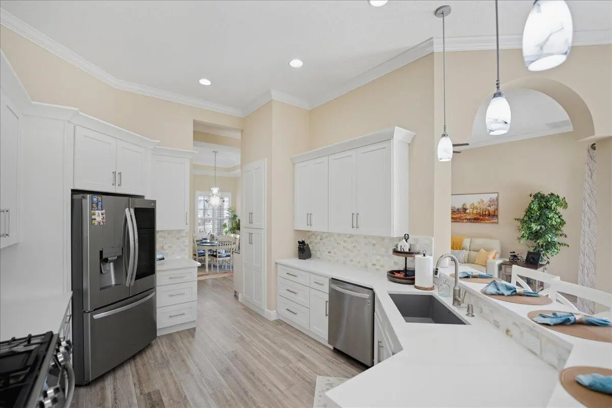 41-DSC3790 at 499 NW Blue Lake Drive, Port St. Lucie