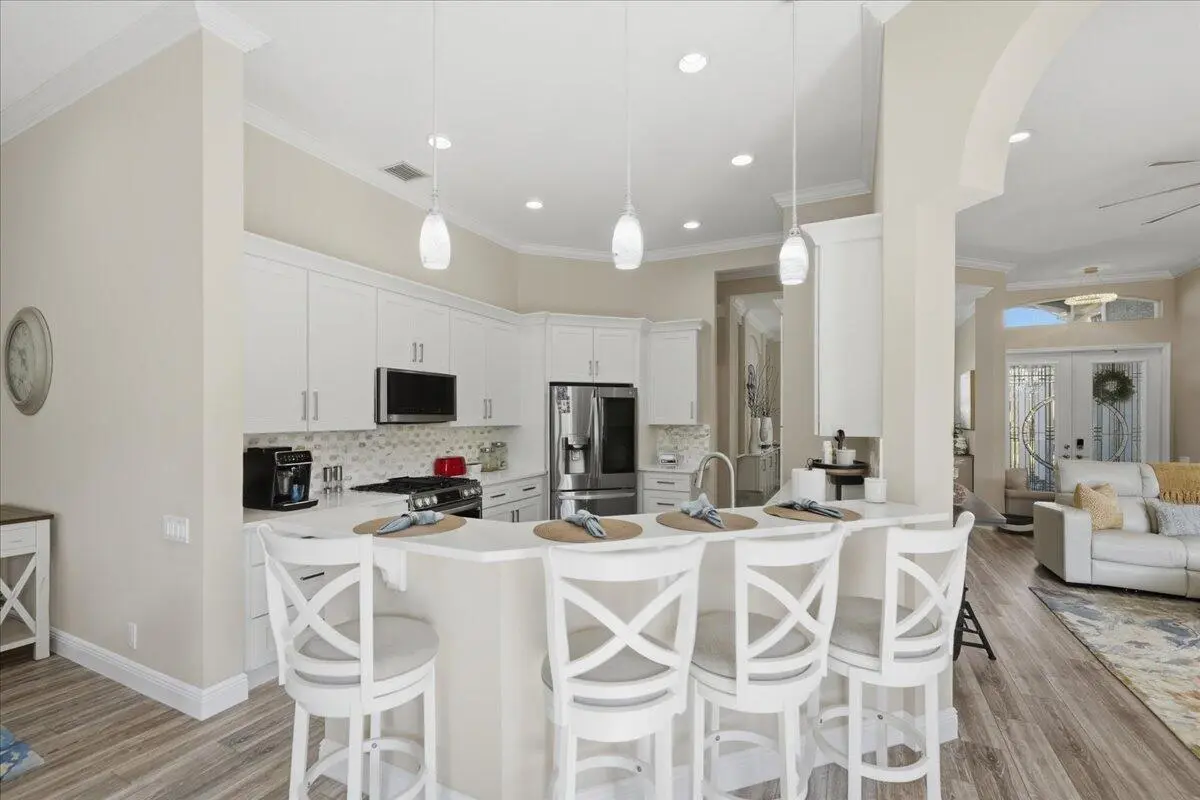 42-DSC3794 at 499 NW Blue Lake Drive, Port St. Lucie