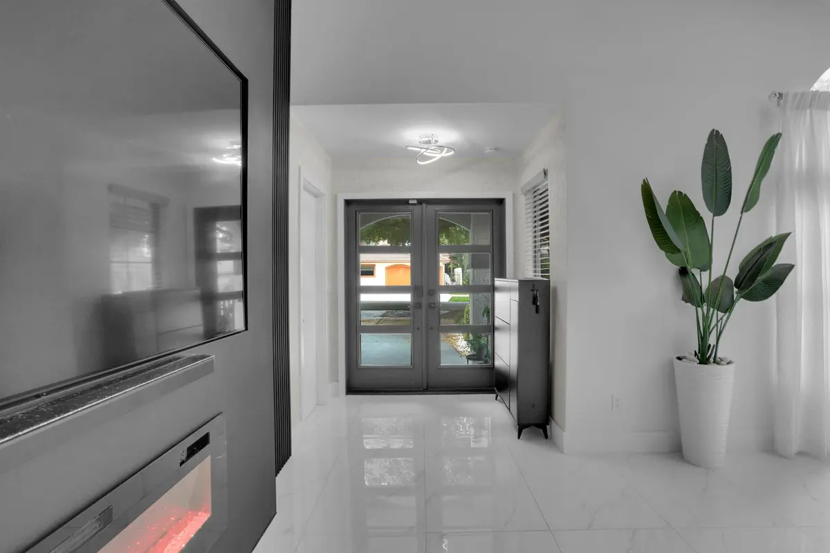 9-web-or-mls-0E2A6908 at 469 NW 38th Avenue, Deerfield Beach