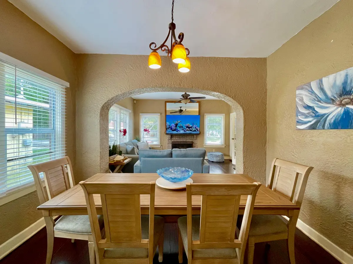 5555 sfh dining rm lr pic at 5555 Garden Avenue Sfh With A Detached Apt. Bldg., West Palm Beach