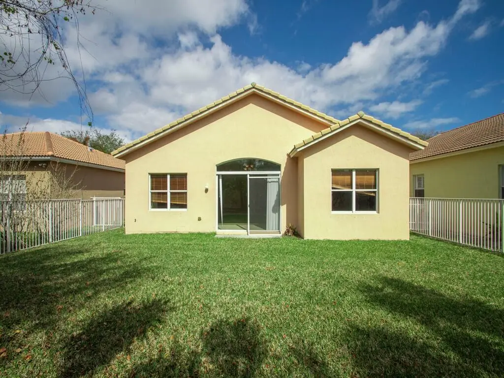 Image00009 at 5913 Spring Lake Terrace, Fort Pierce