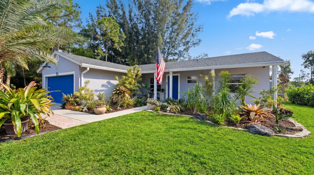 04-Front Yard at 17830 49th Street, Loxahatchee