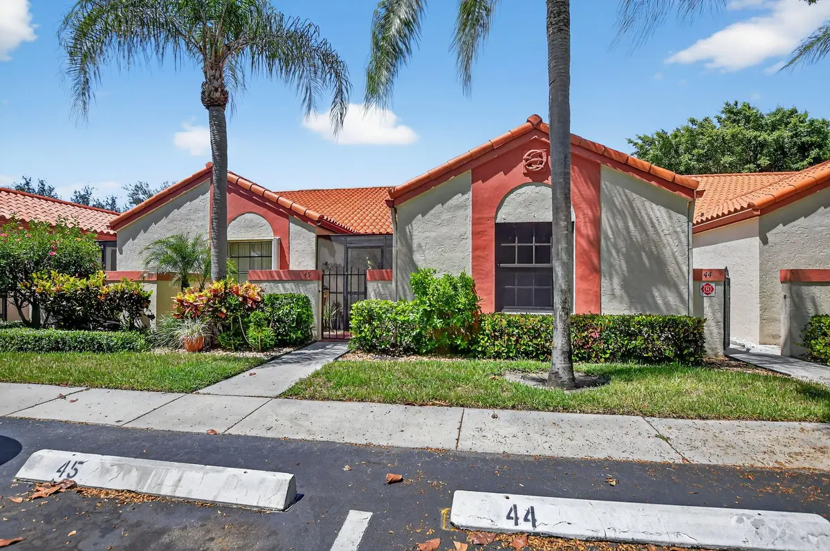 front at 45 Centennial Court, Deerfield Beach