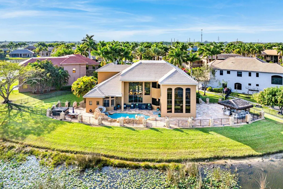 Expansive lot at 10560 Arcole Court, Wellington
