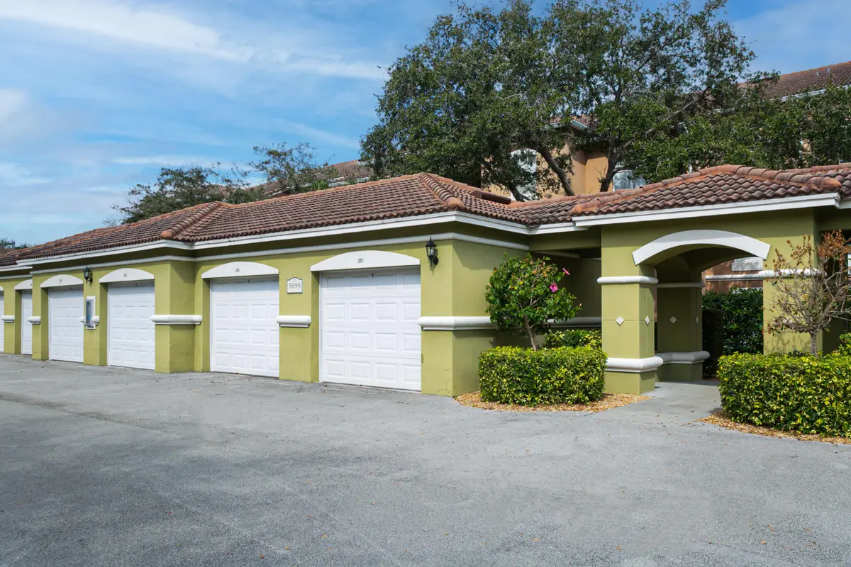 5095 Faiways CIR 107 at 5095 Fairways Circle 107, Vero Beach