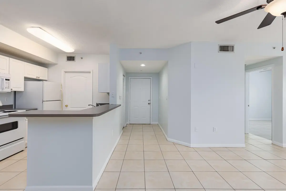 5095 Faiways CIR 107 at 5095 Fairways Circle 107, Vero Beach