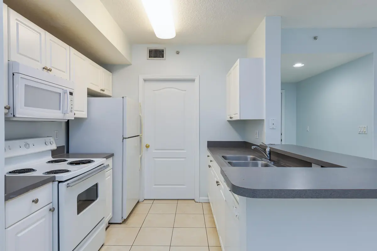 5095 Faiways CIR 107 at 5095 Fairways Circle 107, Vero Beach