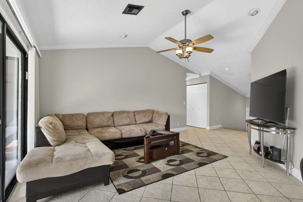 11-web-or-mls-BS1A1256 at 9 Lexington Lane F, Palm Beach Gardens