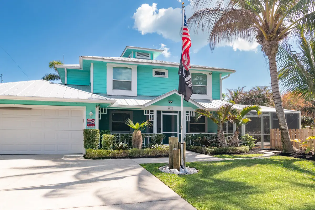 © Clark-4095 SE Bay Ave-003-3 at 4095 SE Bay Avenue, Stuart