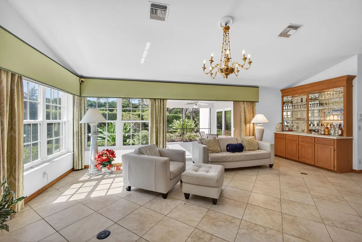 11-web-or-mls-5D1A1469 at 3928 Shearwater Drive, Jupiter