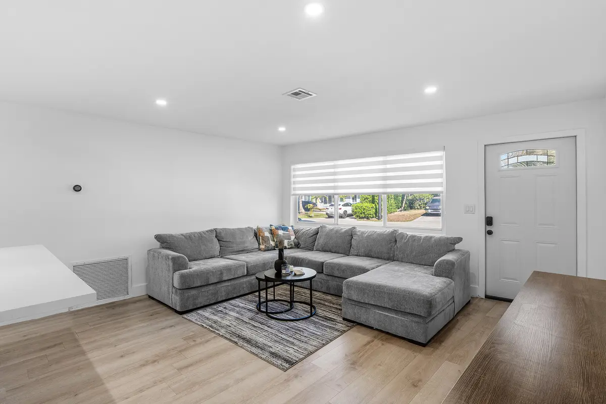 016-950Northeast23rdPlace-PompanoBeach-F at 950 NE 23rd Place, Pompano Beach