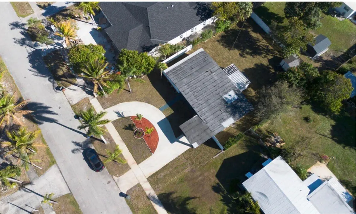 76f068b0-44bd-4c24-954a-e1af5963b75e at 430 E Ilex Drive, Lake Park