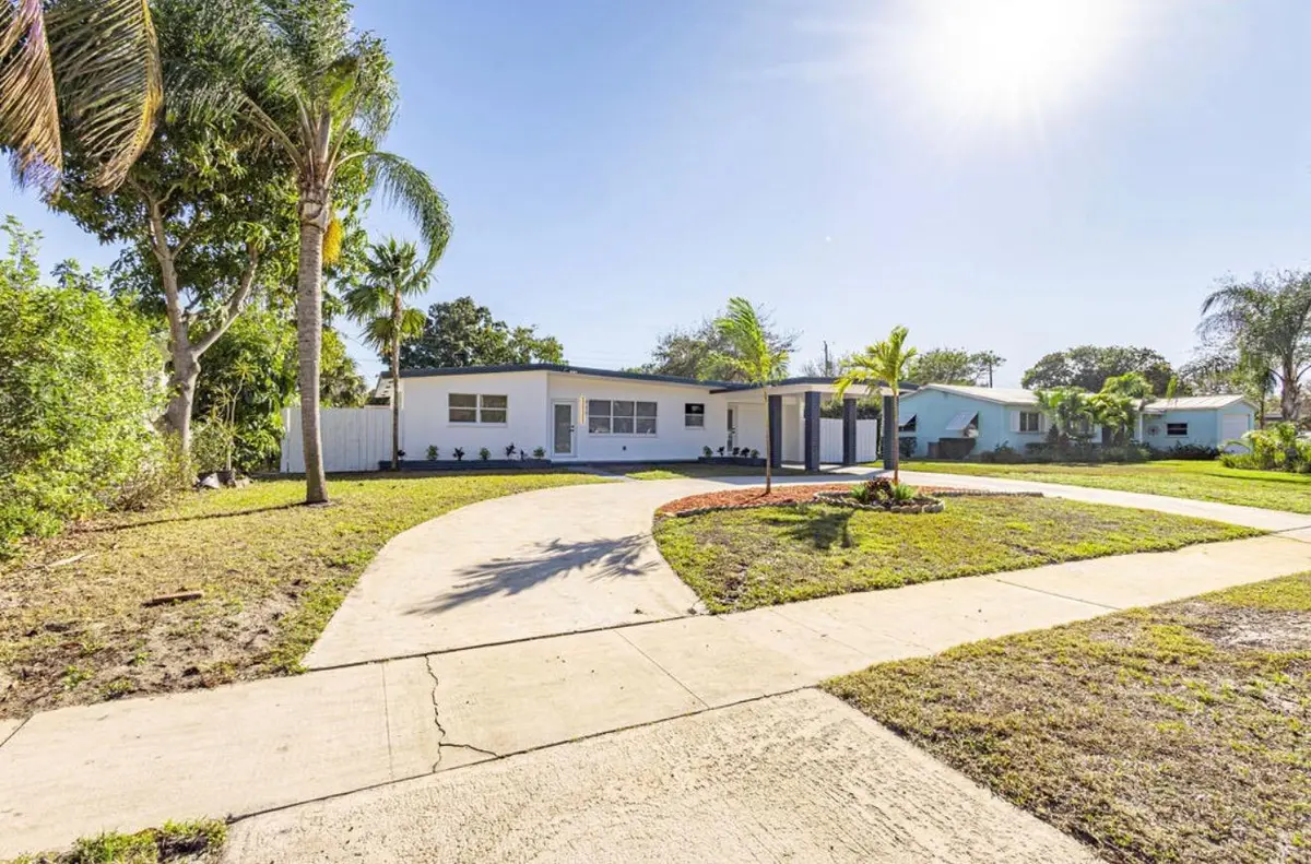 062c3f10-a766-41fd-8cf6-129f9e3b9de8 at 430 E Ilex Drive, Lake Park